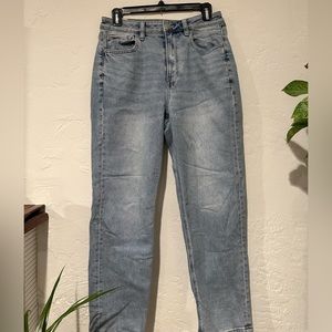 Pre-Owned American Eagle Stretch Mom Jean